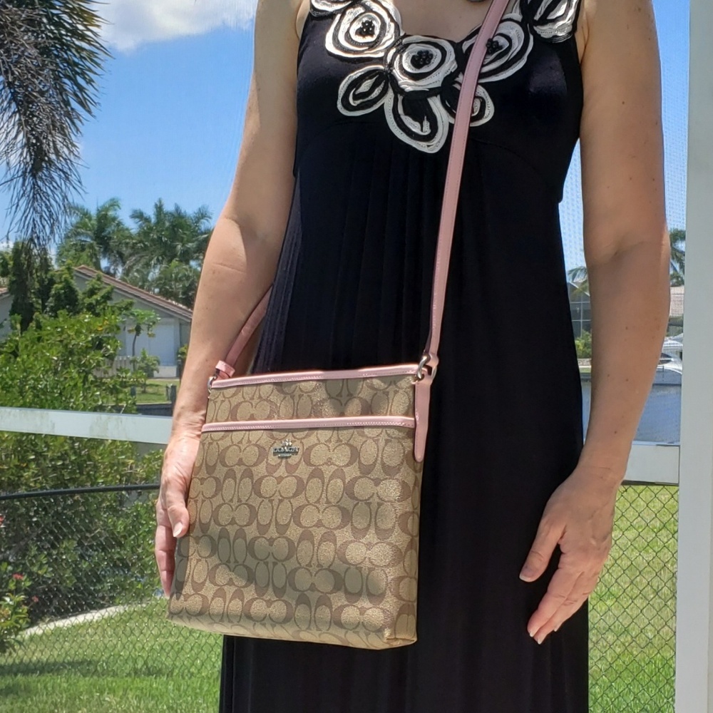 *SALE* NEW Coach File Bag AND Wallet w/ gift boxes - Picture 5 of 8
